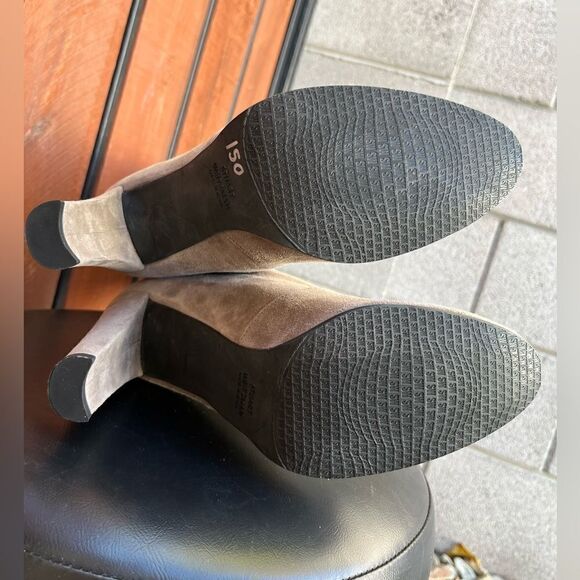 Stuart Weitzman Highland Suede Leather Boot size 9 Taupe NEW - Picture 16 of 16